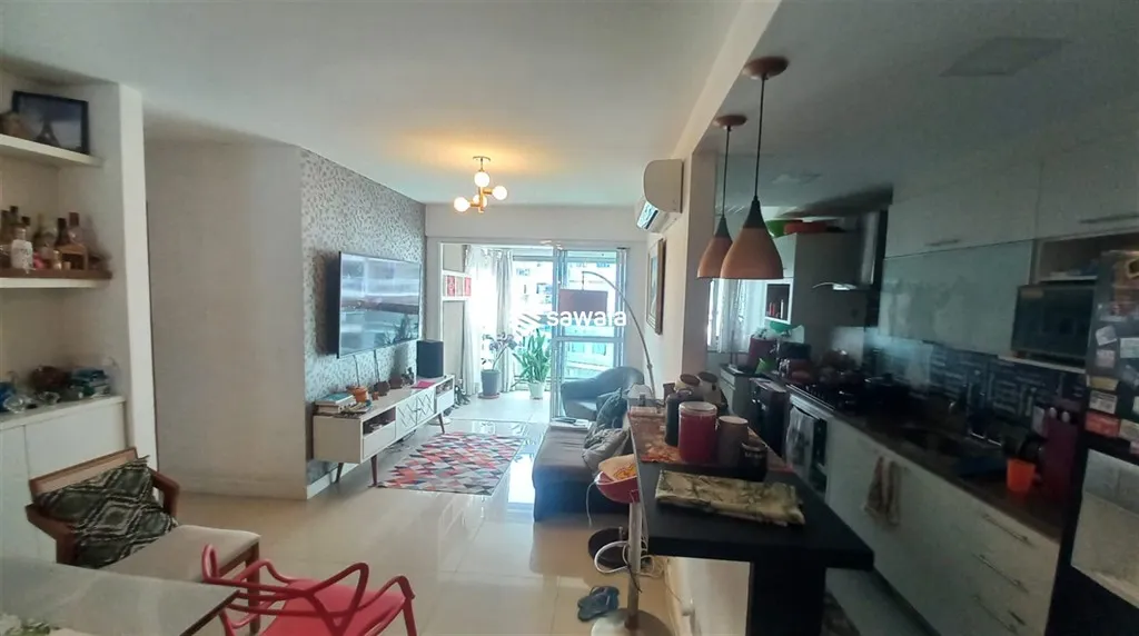 2-bedroom apartment in a building with a pool — photo 11