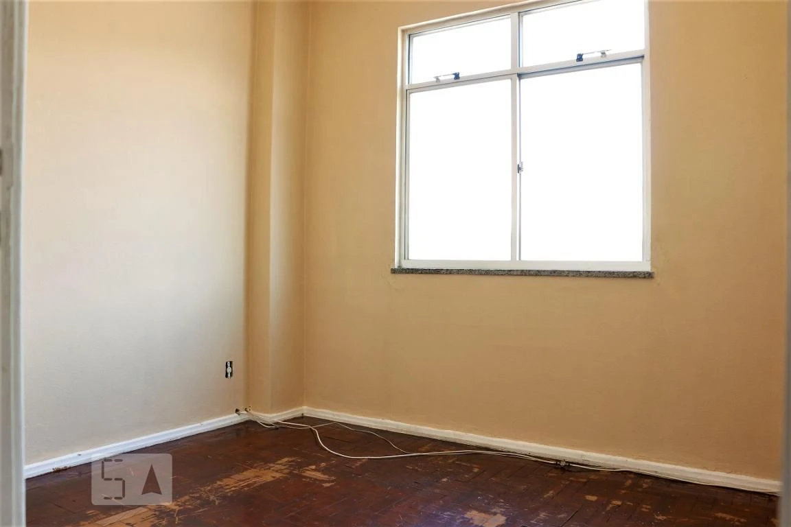 Unfurnished apartment with 2 bedrooms and a private BBQ — photo 15