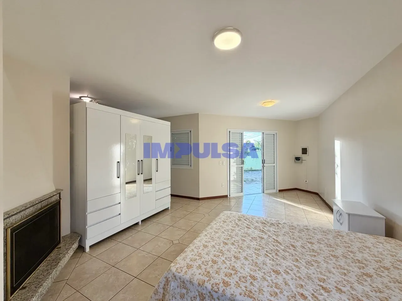 Furnished single-story house with 1 bedroom and open kitchen — photo 6