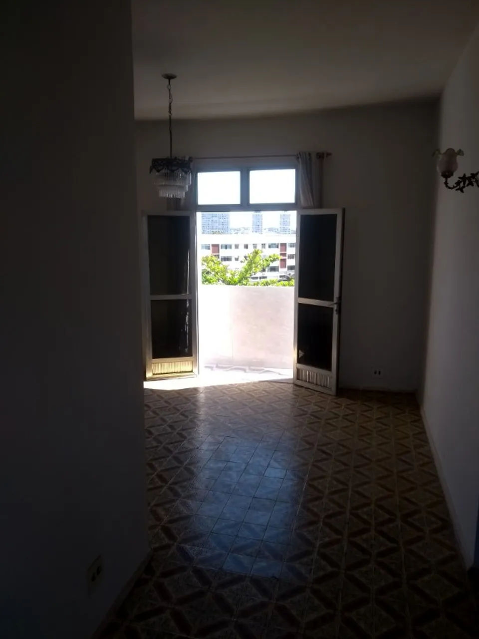 2-bedroom apartment with a mountain view — photo 6