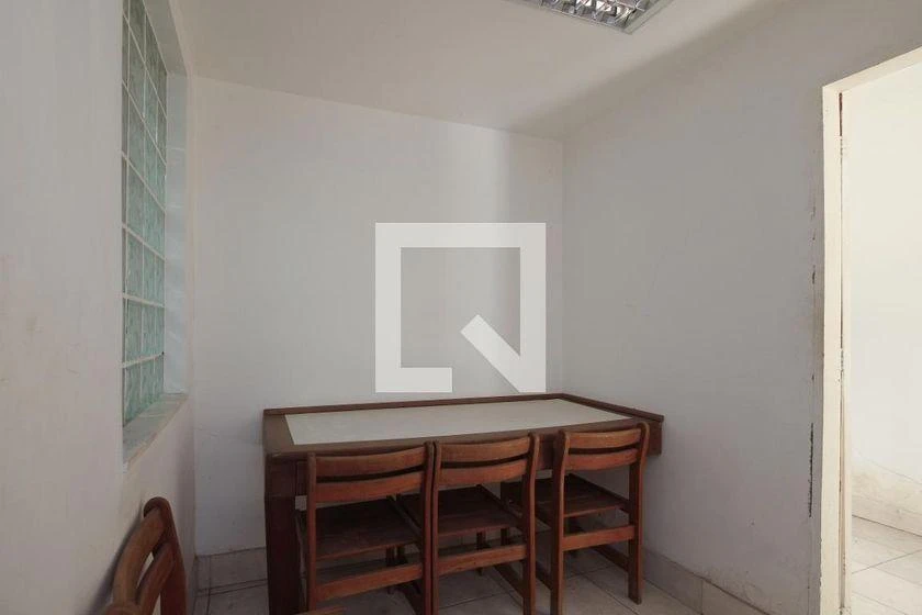 Rental house with 10 bedrooms and a separate kitchen — photo 45