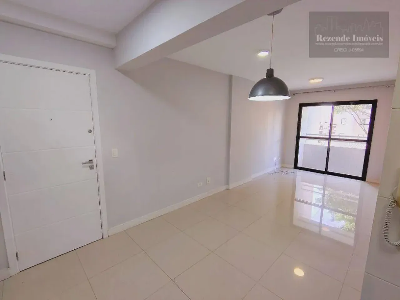 Apartamento de 2 dormitórios com varanda e churrasqueira — photo 2