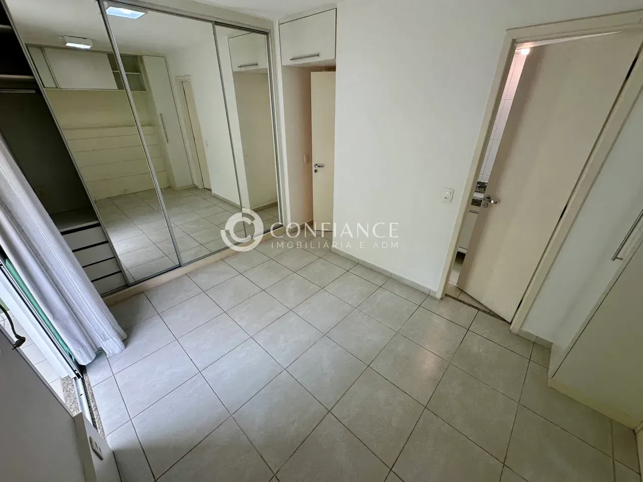 2-bedroom apartment with 2 bathrooms and a balcony — photo 15