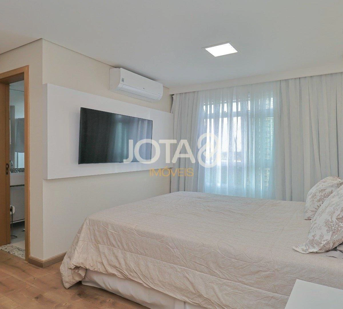 Furnished apartment, 80 m², with a washing machine — photo 10