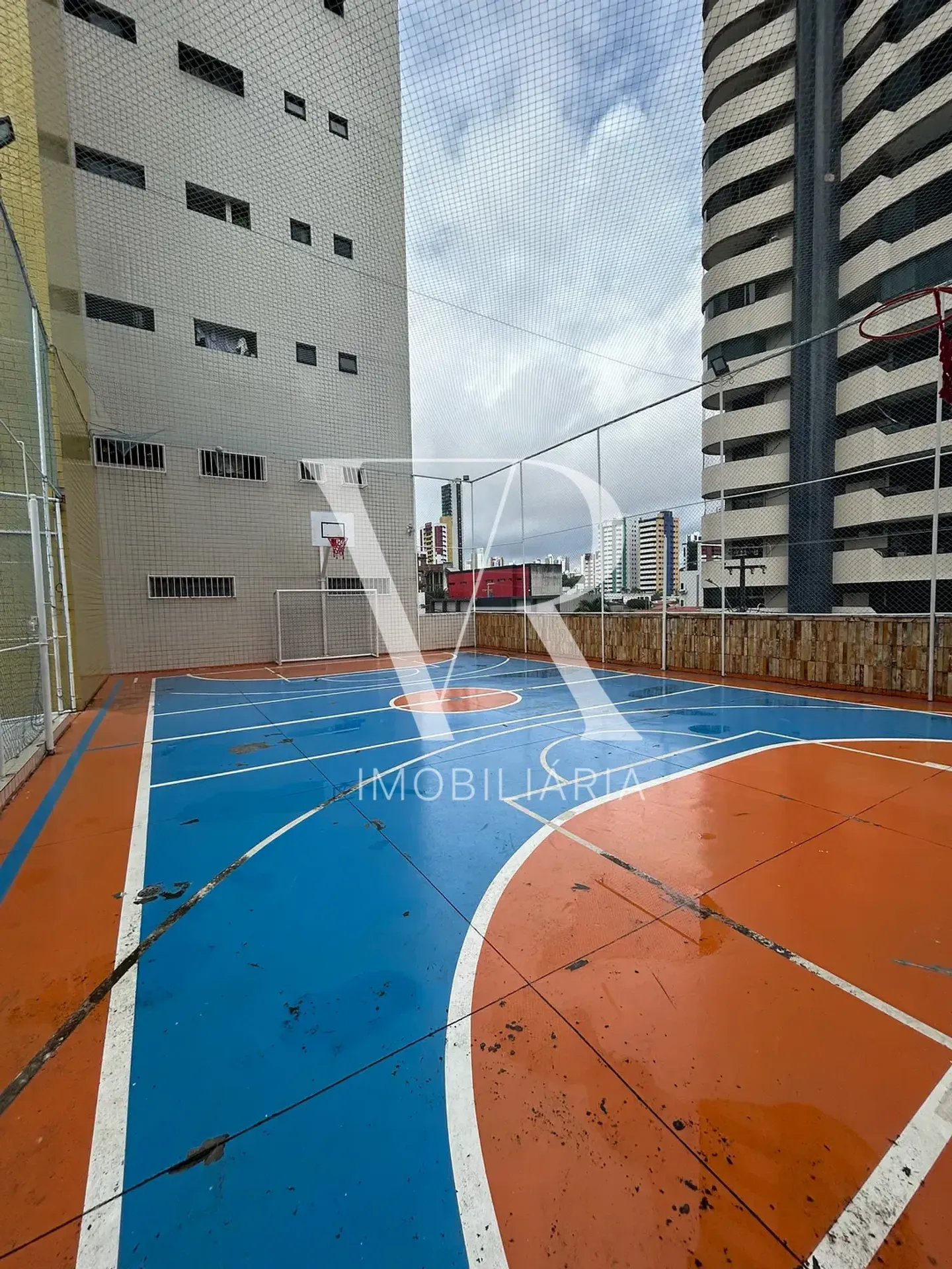 3-bedroom apartment with a private BBQ on the balcony — photo 6