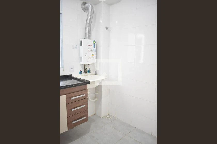 2-bedroom unfurnished apartment with open-plan kitchen — photo 41