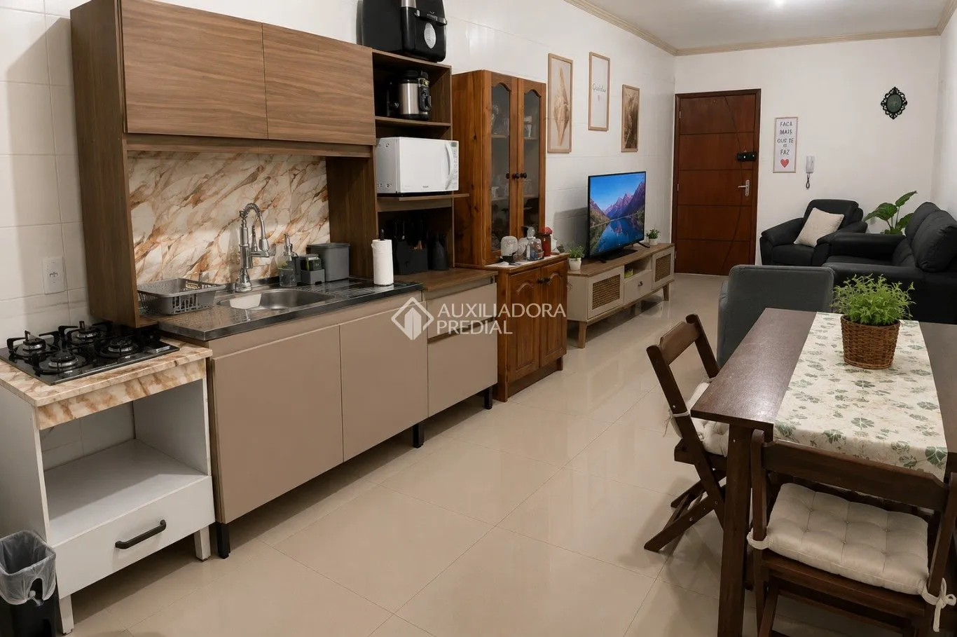 Furnished 2-bedroom apartment with suite and 66 m² — photo 8