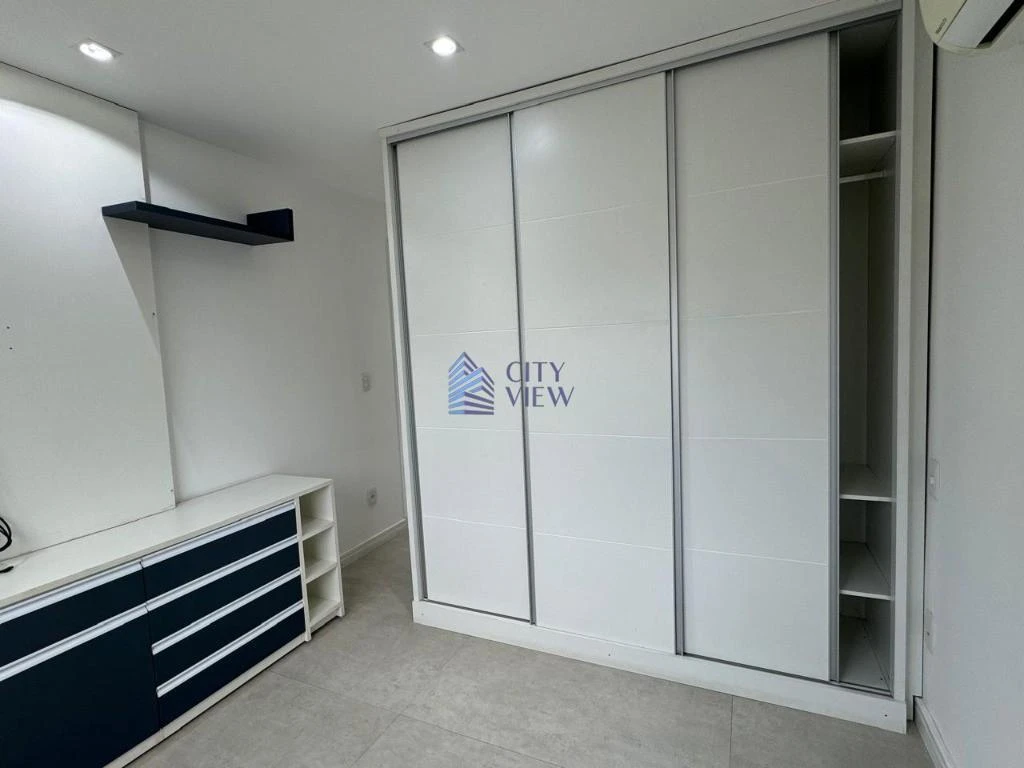 House with 5 bedrooms and 360 m² plus 4 parking spots — photo 43