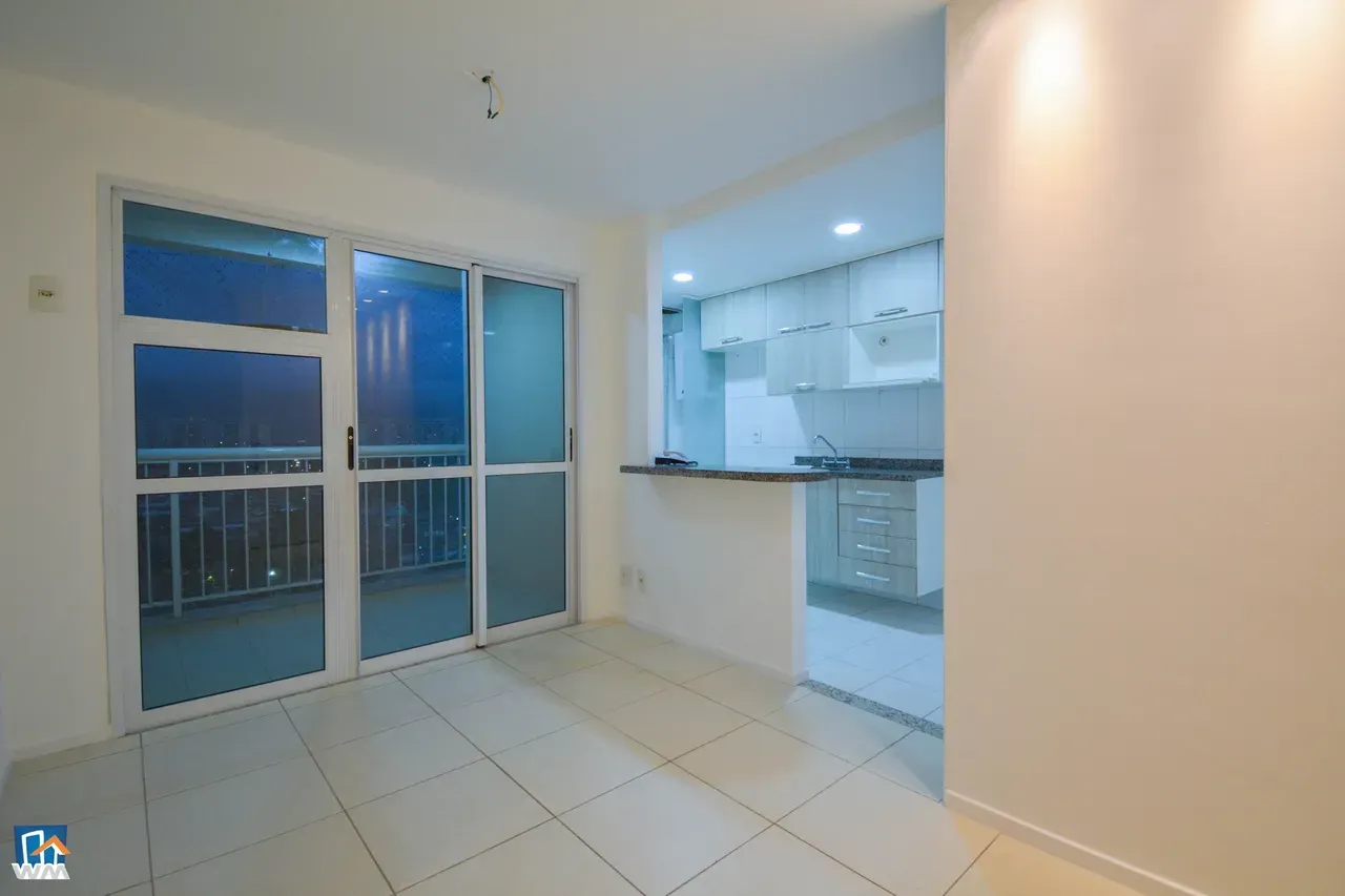 2-bedroom apartment with 1 bath and parking spot — photo 6