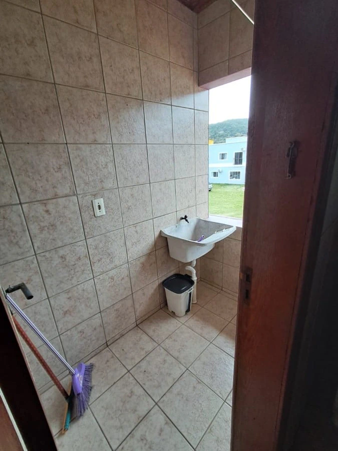 Furnished one-bedroom, 26 m² apartment in Florianópolis — photo 12