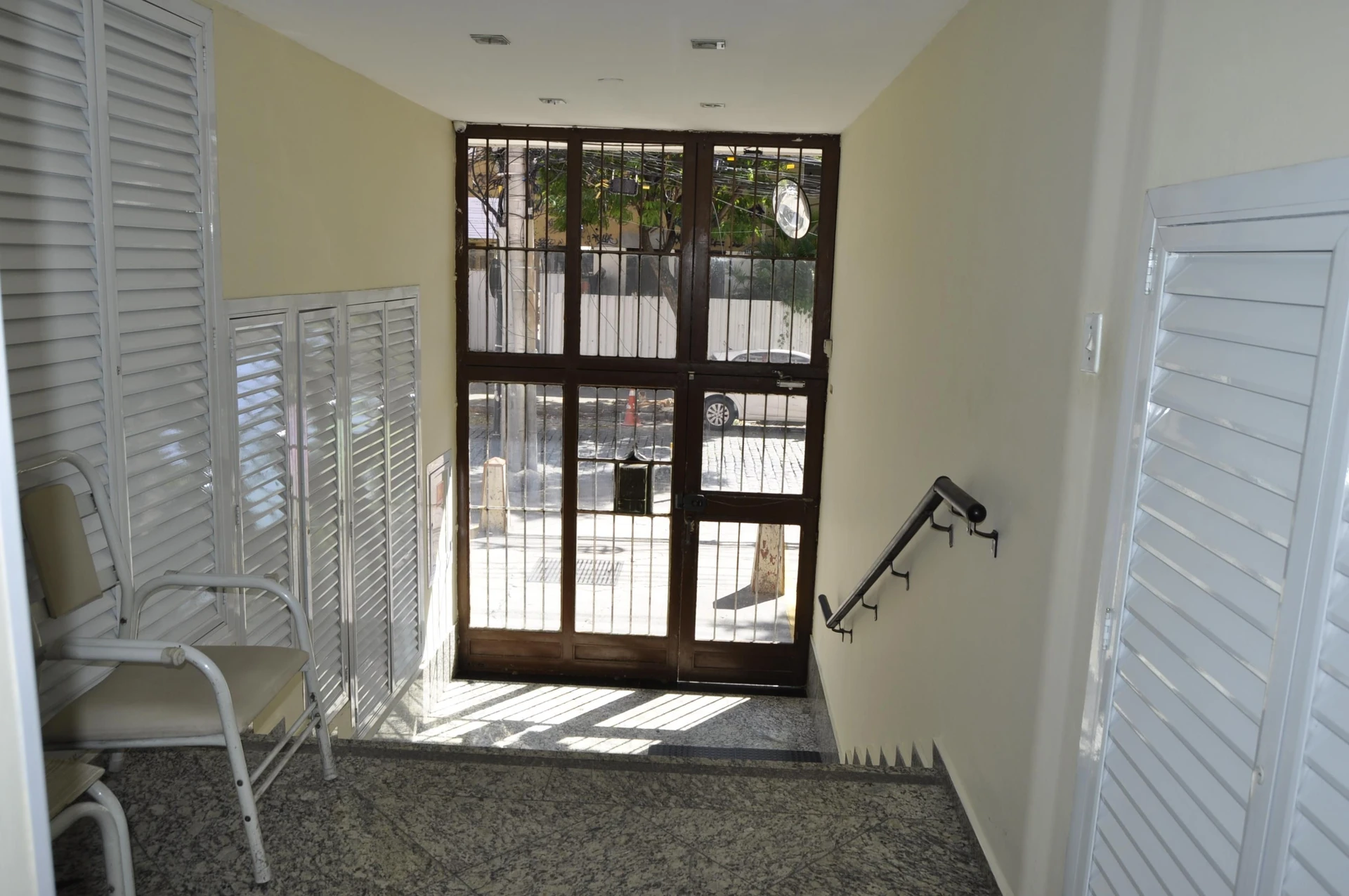 Apartamento mobiliado com 3 quartos e 2 banheiros — photo 18