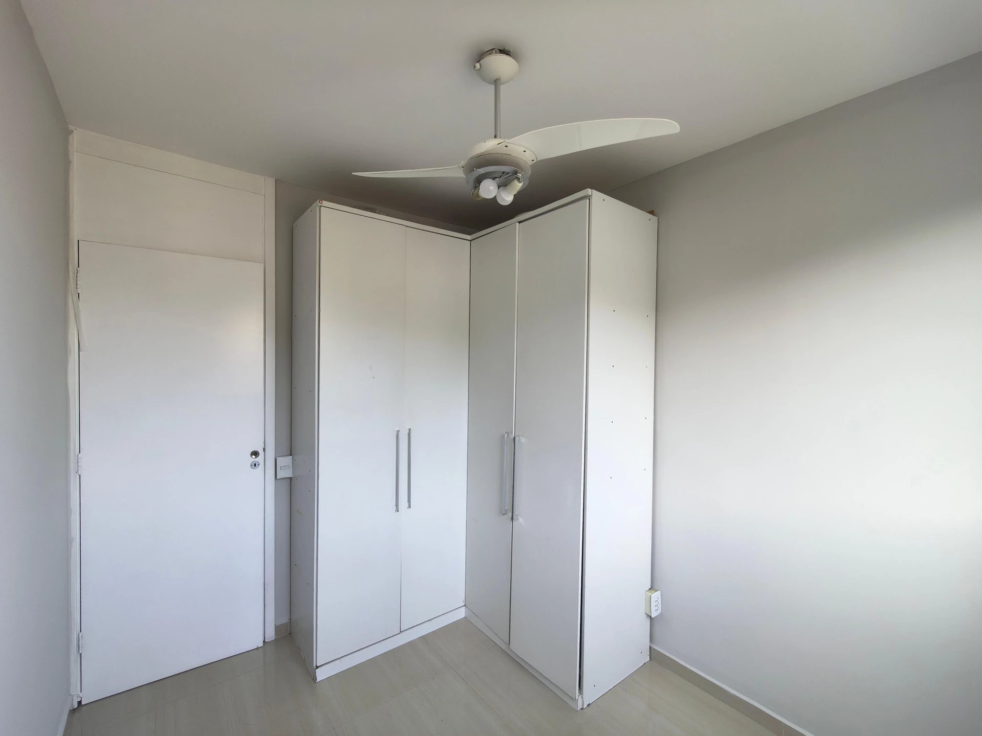 Mountain view in a 2-bedroom apartment, 52 m² — photo 5