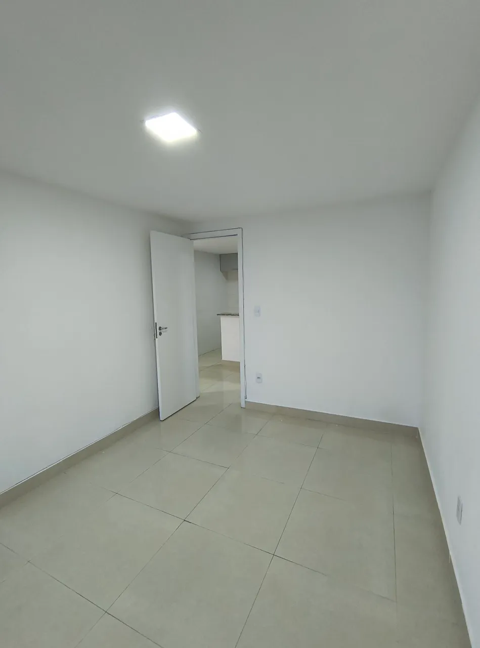 1-bedroom apartment with balcony and open-plan kitchen — photo 16