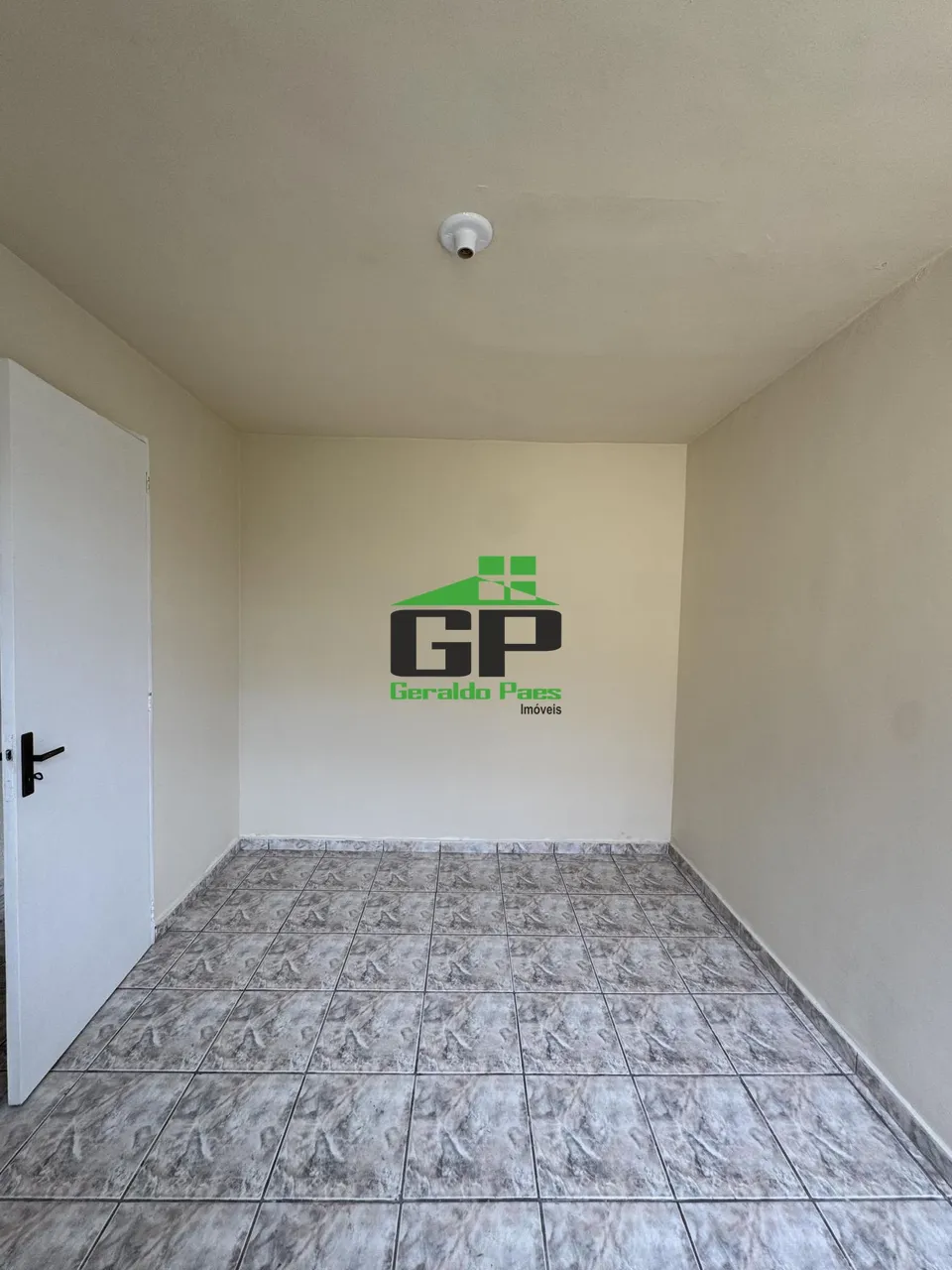 Apartamento de 2 quartos com 1 banheiro e vaga — photo 17