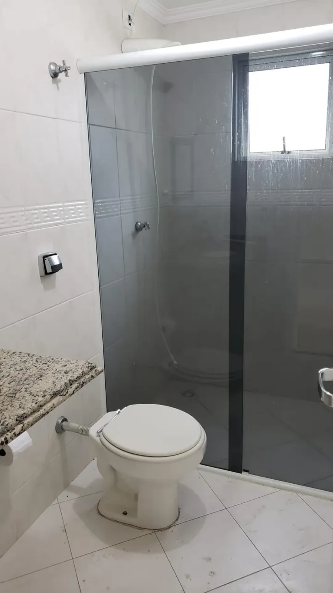 Casa com 4 quartos e 4 banheiros, 250 m² — photo 43