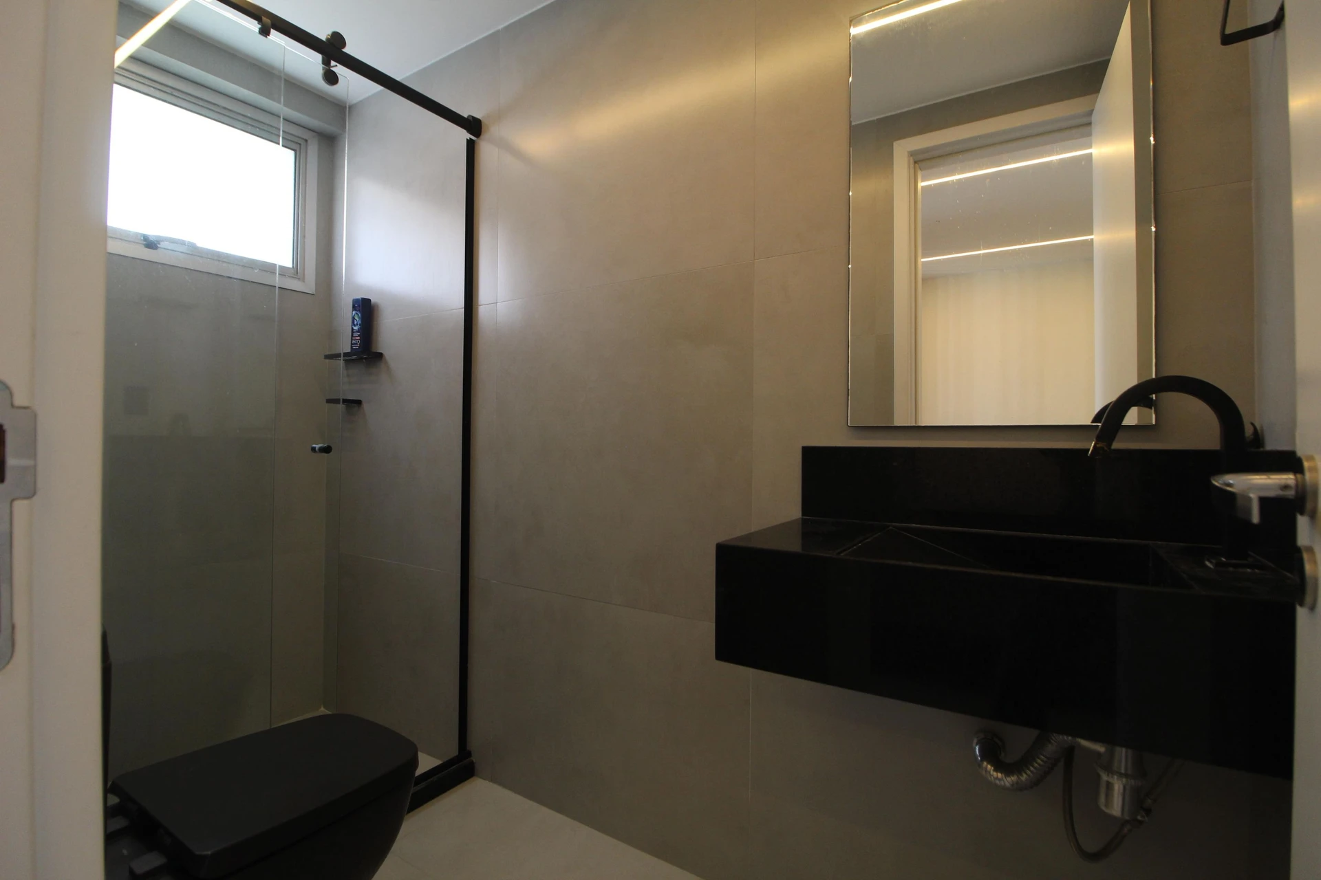 4-bedroom apartment in a building with a sauna — photo 40