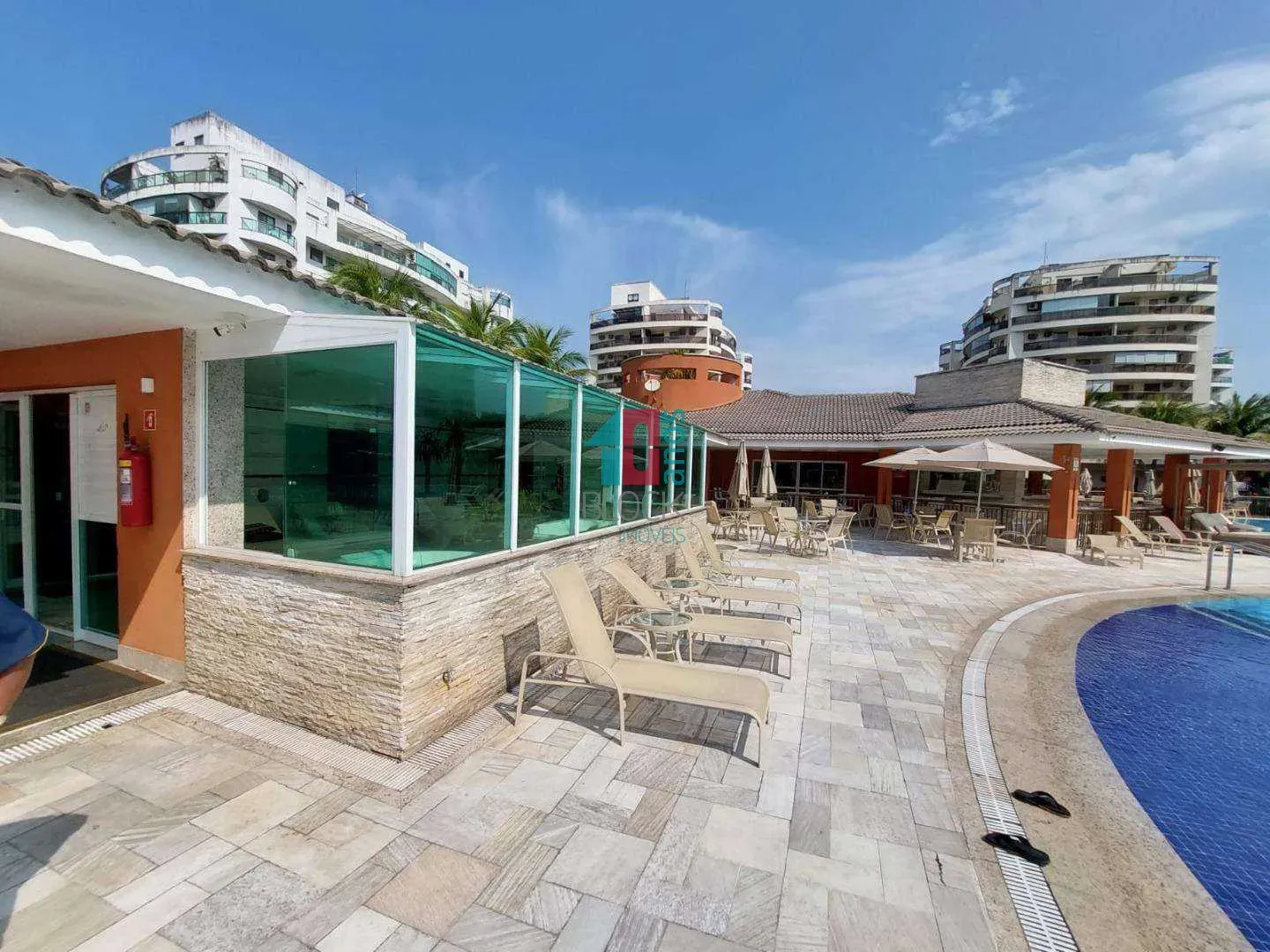 Furnished 72 m² apartment with 2 bedrooms and suite — photo 26