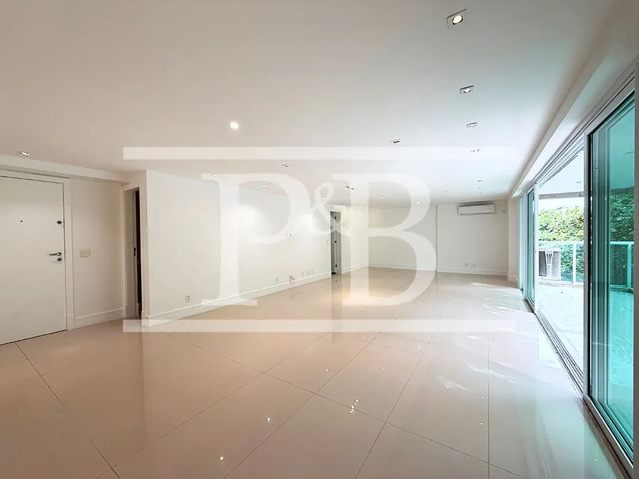 4-bedroom apartment, all with their own bathrooms, 289 m² — photo 18