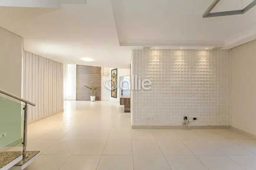 House with 4 en-suite rooms and 4 parking spots — photo 7