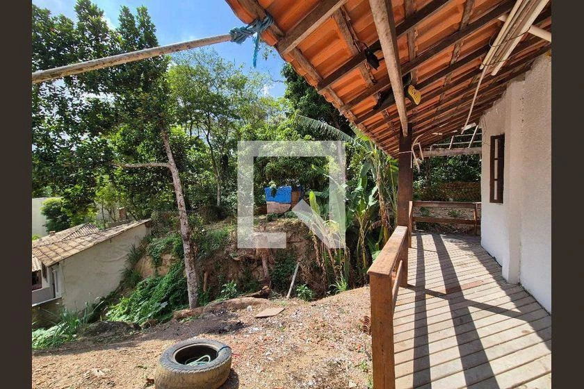 Condo house with 1000 m², 2 en-suite bedrooms