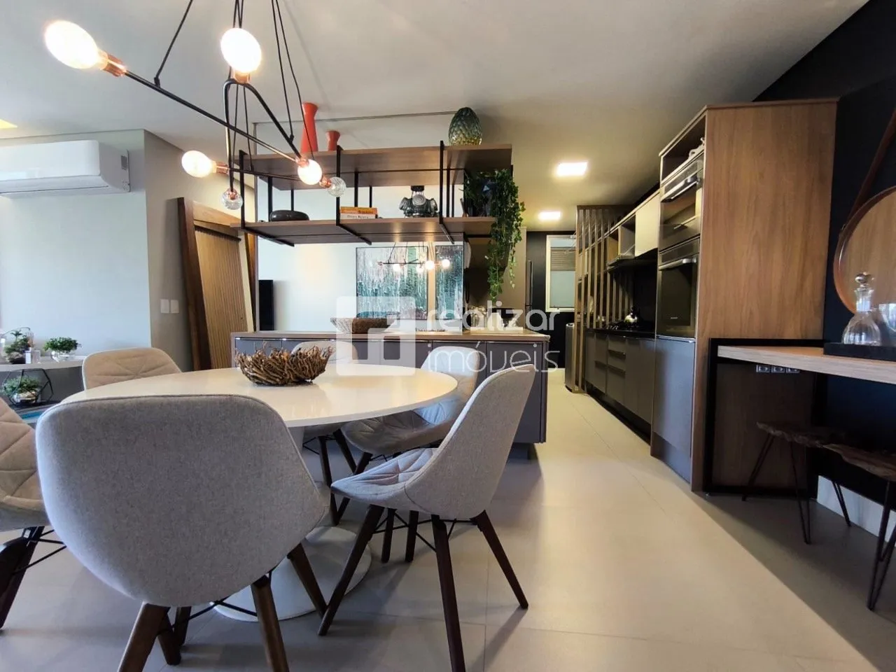 Furnished 3rd-floor apartment with 2 en-suites 170 m² — photo 11