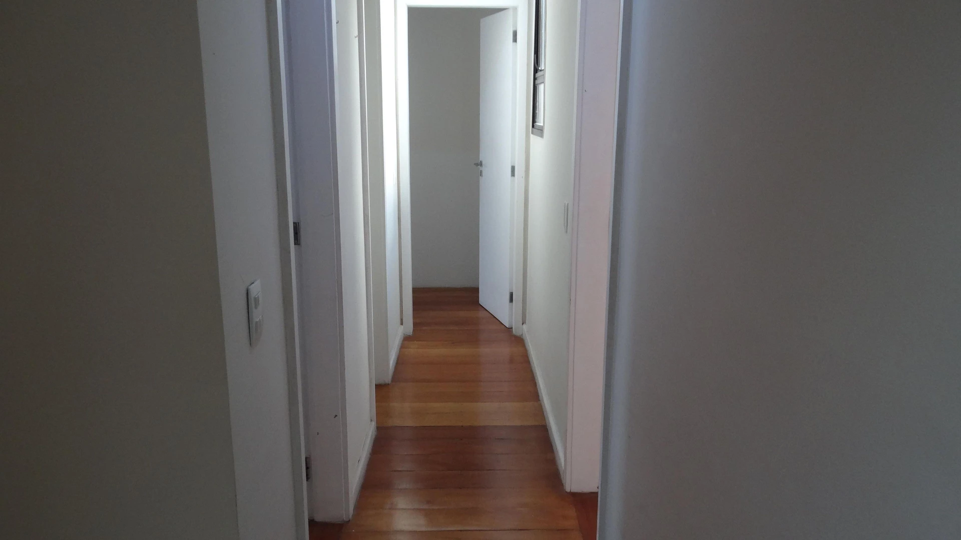 Apartamento sin amueblar con 3 dormitorios y balcón — photo 3