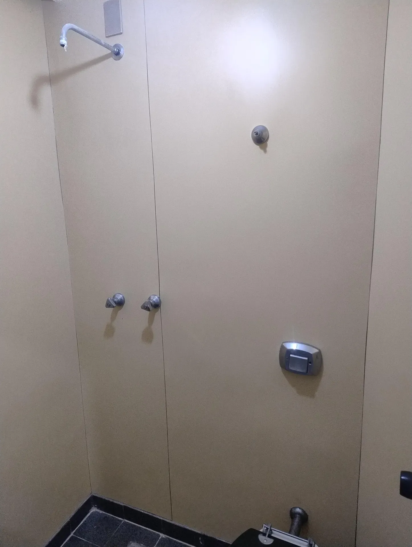 1st-floor apartment with 4 bedrooms, balcony and suite — photo 29