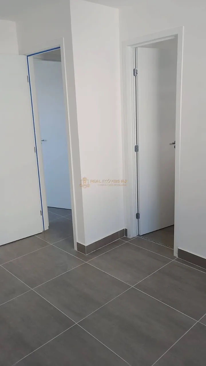 Unfurnished apartment with 2 bedrooms and 2 bathrooms — photo 17