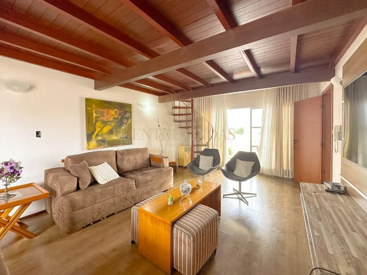 4-bedroom house with a home office — photo 5