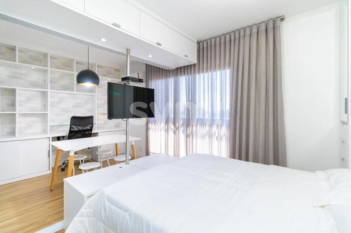 Furnished 1-bedroom apartment with balcony and 55 m² — photo 33