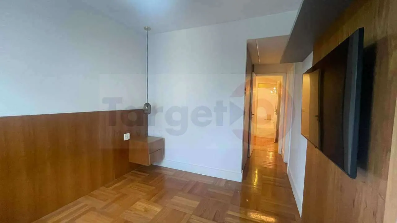 Вид на воду и 4 спальни: квартира 156 м² — photo 12