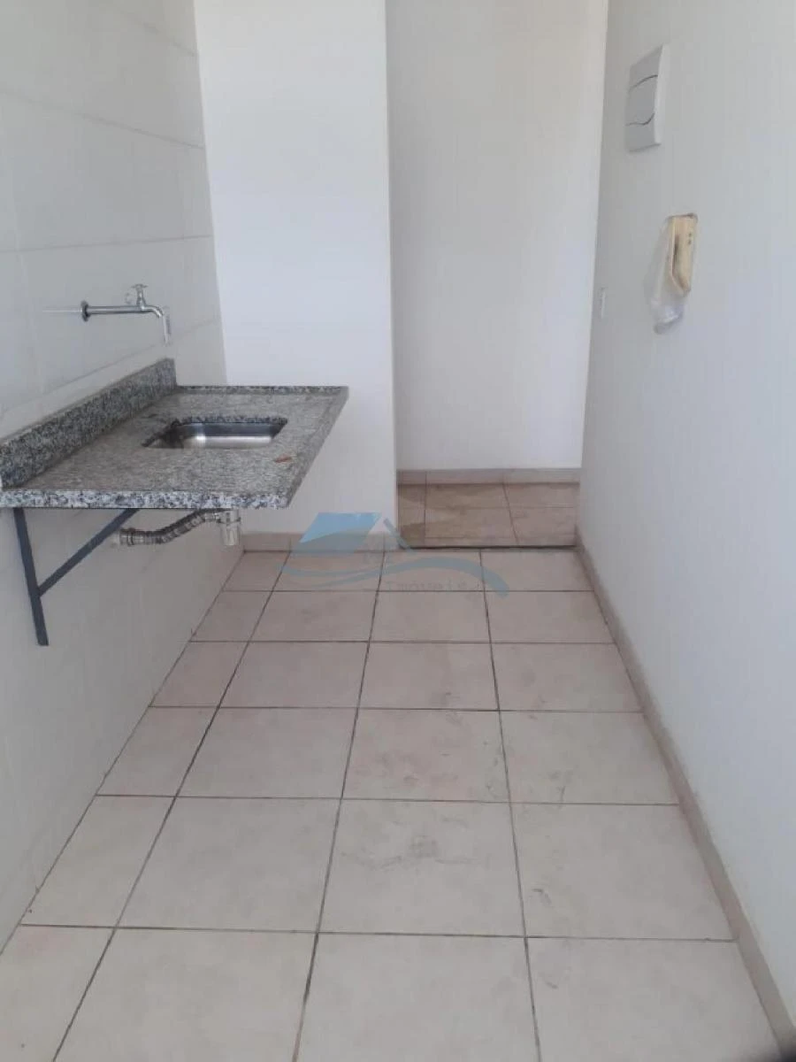42 m² 2-bedroom apartment with 1 bath and no parking — photo 2
