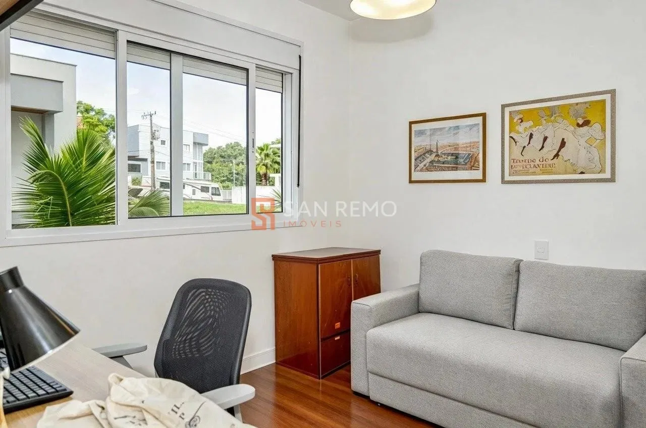 Furnished apartment, 160 m², with a grill on the balcony — photo 15