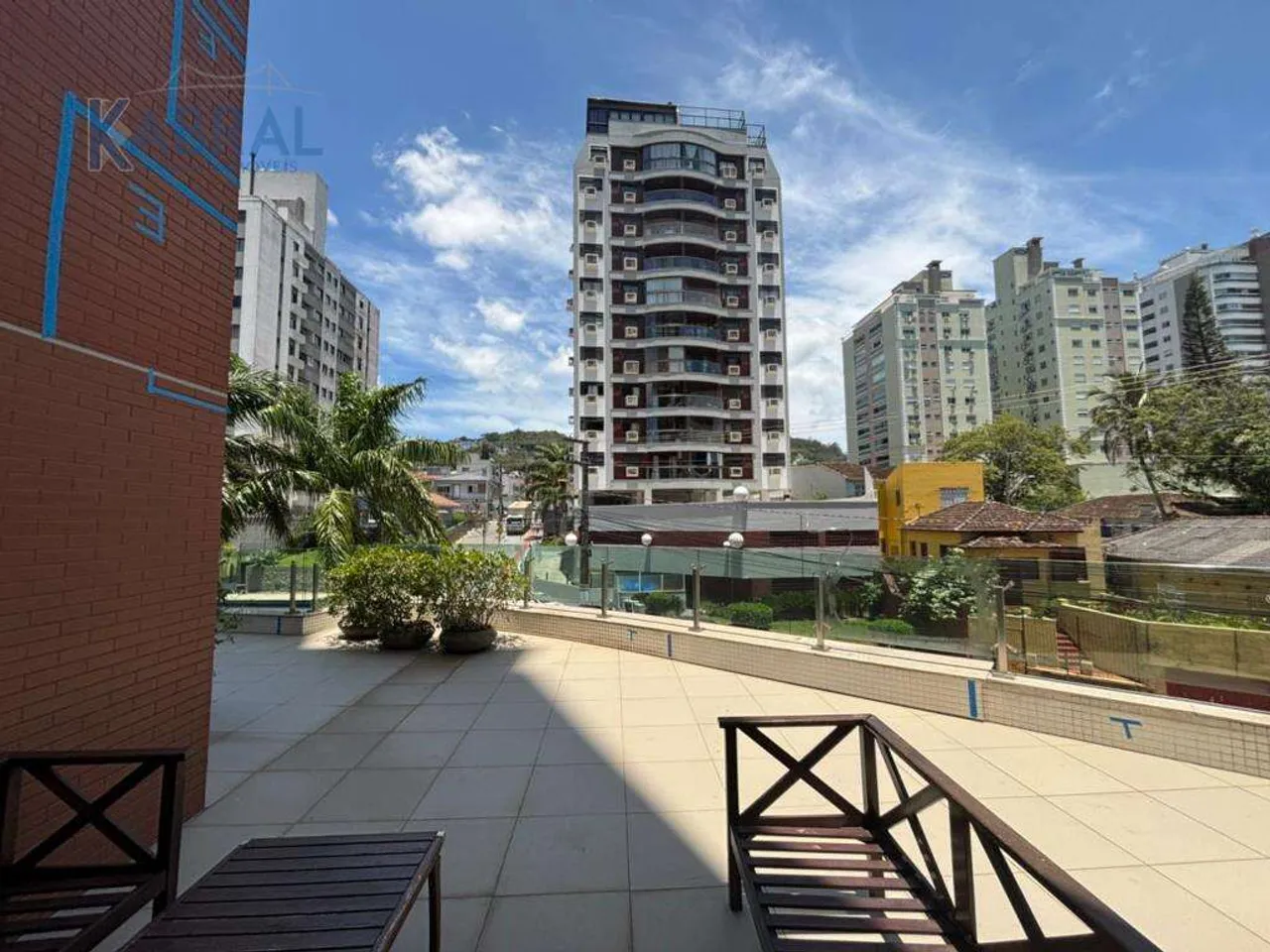 Apartment, 169 m², with a grill on the balcony — photo 18