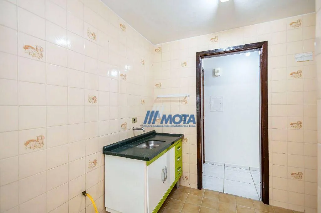 2-bedroom apartment with tile flooring — photo 8