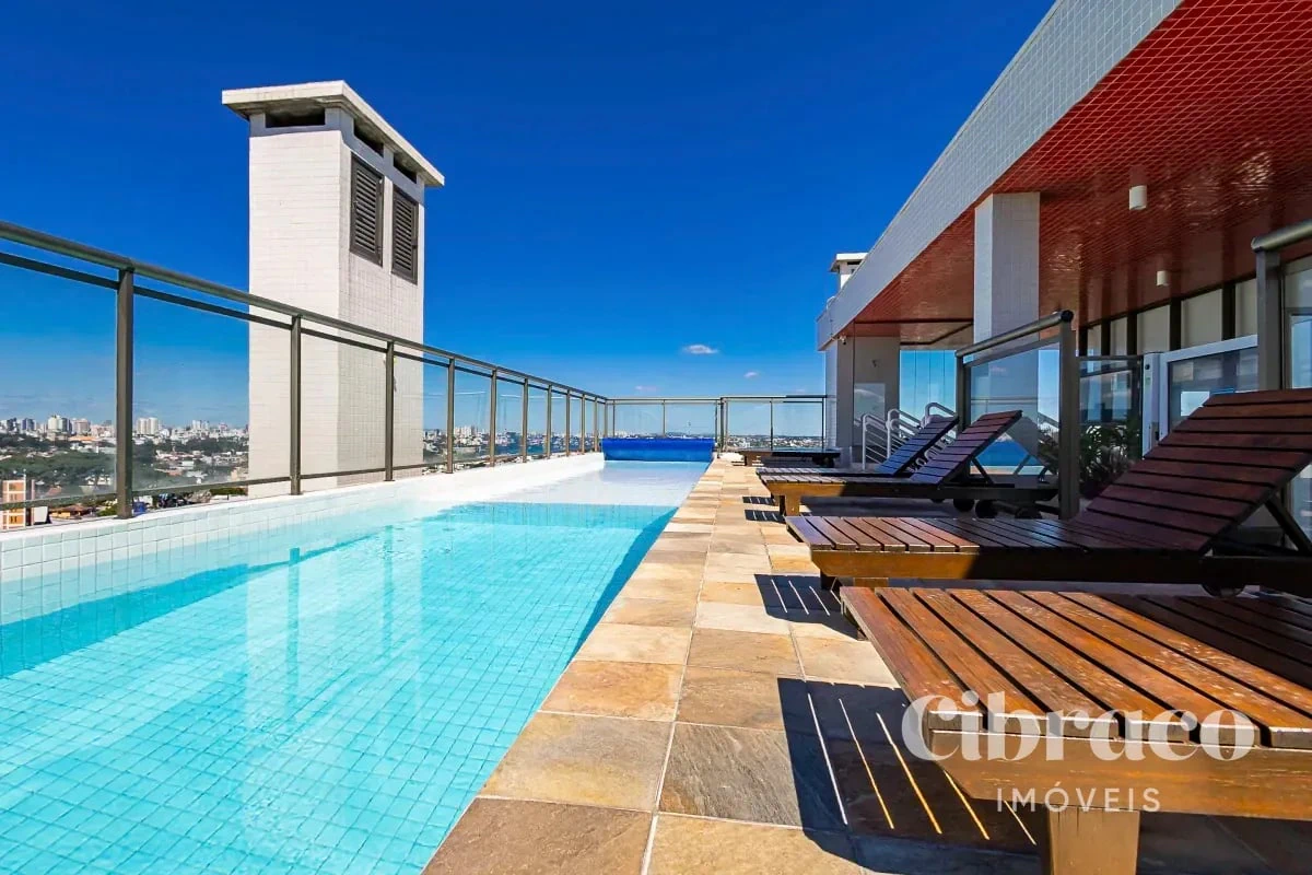Glass-enclosed balcony in a 2-bedroom apartment, 69 m² — photo 14