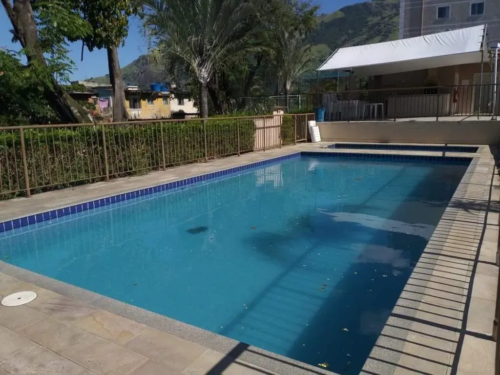 Apartamento de 2 quartos em condomínio com piscina — photo 34