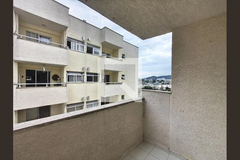 2-bedroom apartment in a building with a gym — photo 13