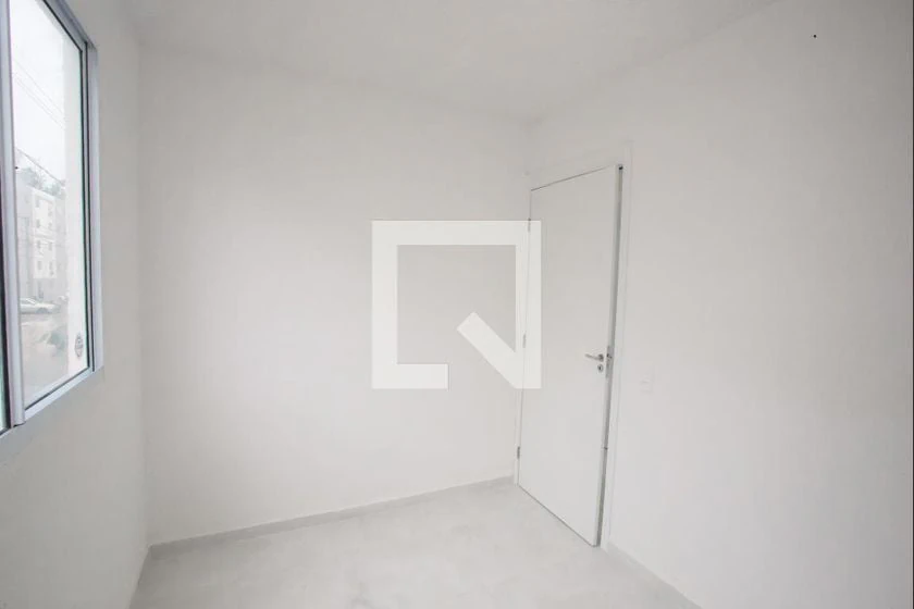Невмебльована квартира 42 м² з 2 кімнатами та паркомісцем — photo 22