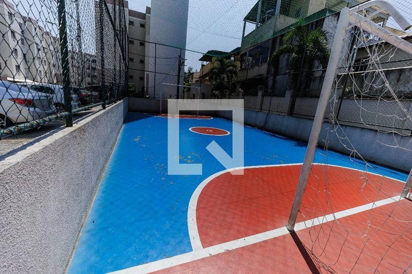 2-bedroom apartment in a building with a pool — photo 3