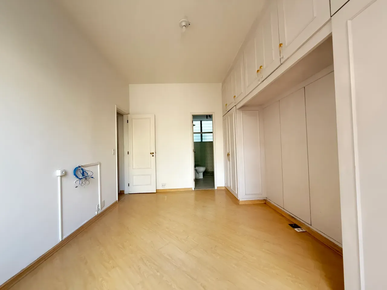 132 m² apartment with 3 bedrooms and 1 parking space — photo 27