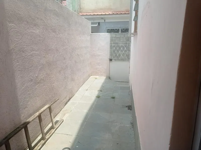 Residential house with 3 bedrooms and a balcony — photo 21