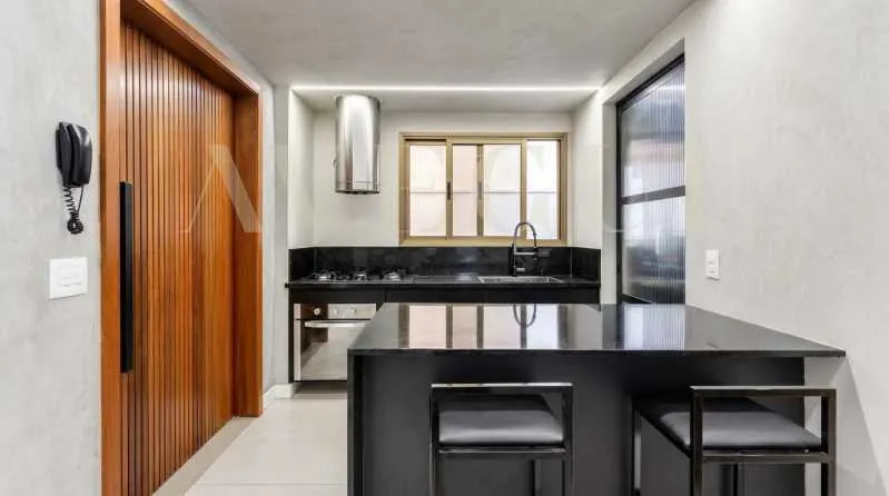 2-bedroom apartment with suite, balcony, 85 m² and parking — photo 2