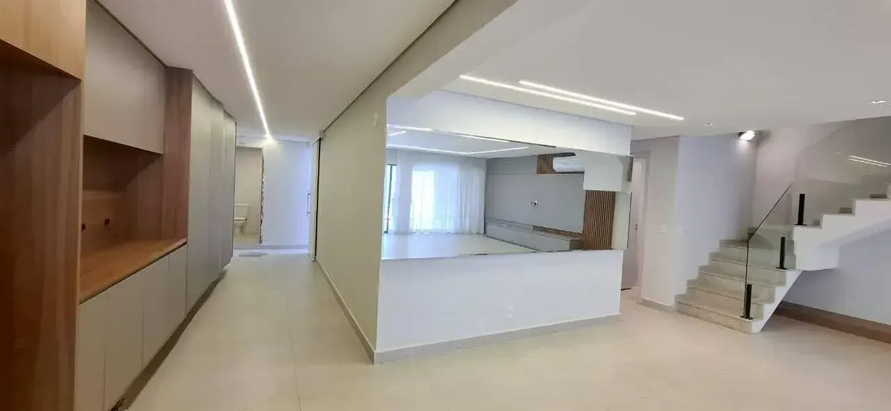 360 m² house with 4 bedrooms and open-plan kitchen — photo 13