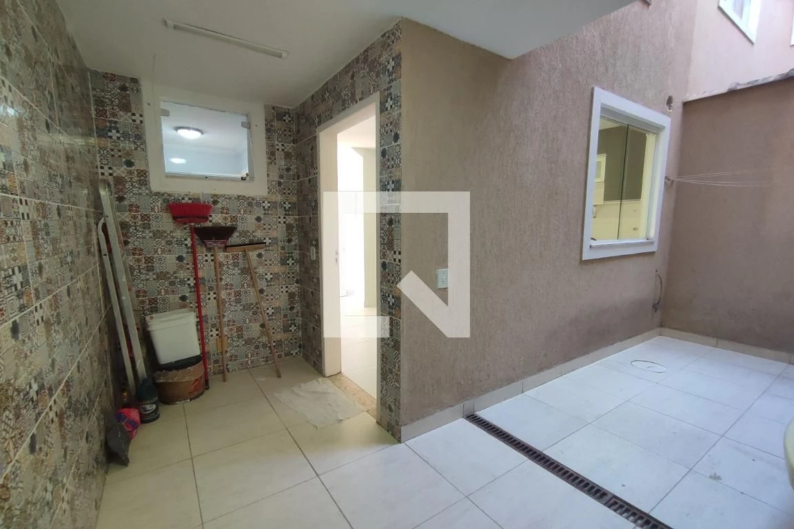 Unfurnished house with 3 bedrooms and 4 bathrooms — photo 62
