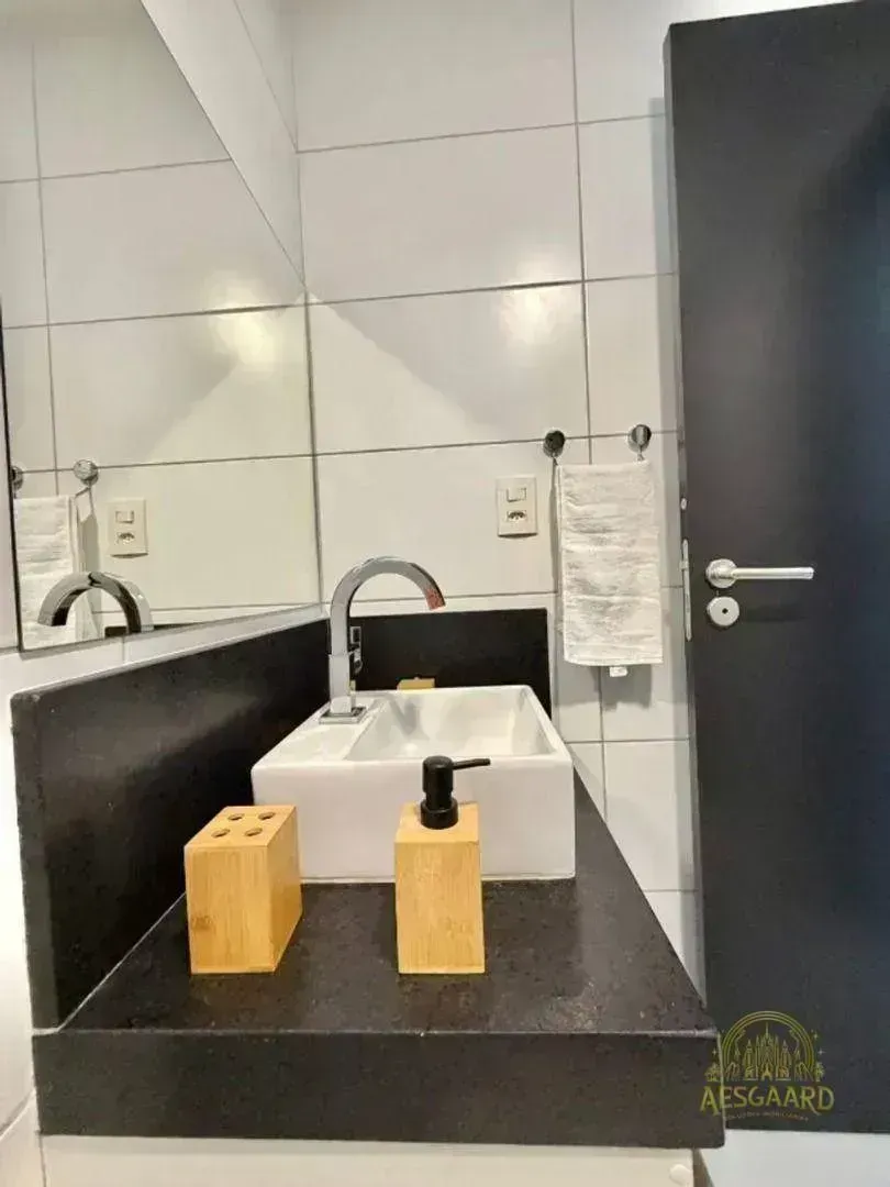 Furnished 1-bedroom apartment 28 m² with parking spot — photo 8