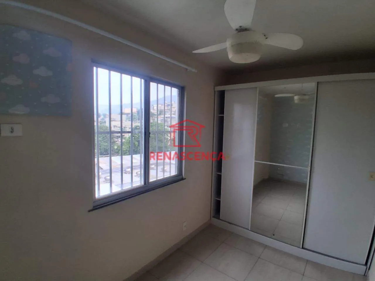 2-bedroom apartment in a building with a gym — photo 13