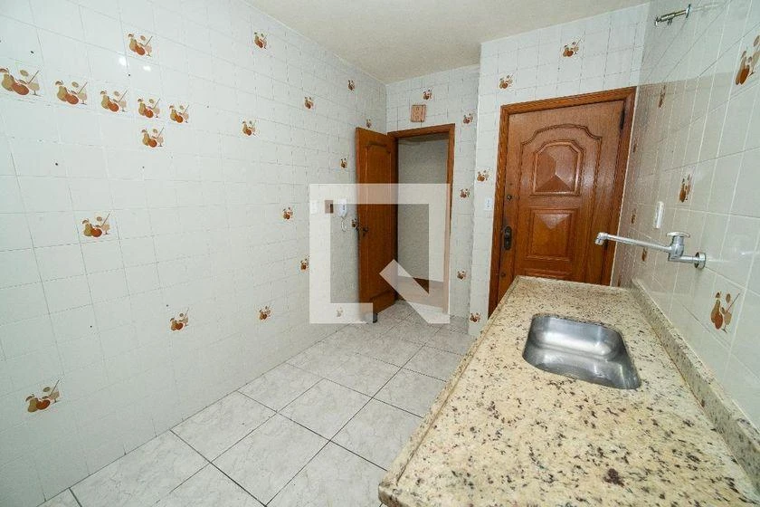 90 m² apartment with a park view and a bathtub — photo 20