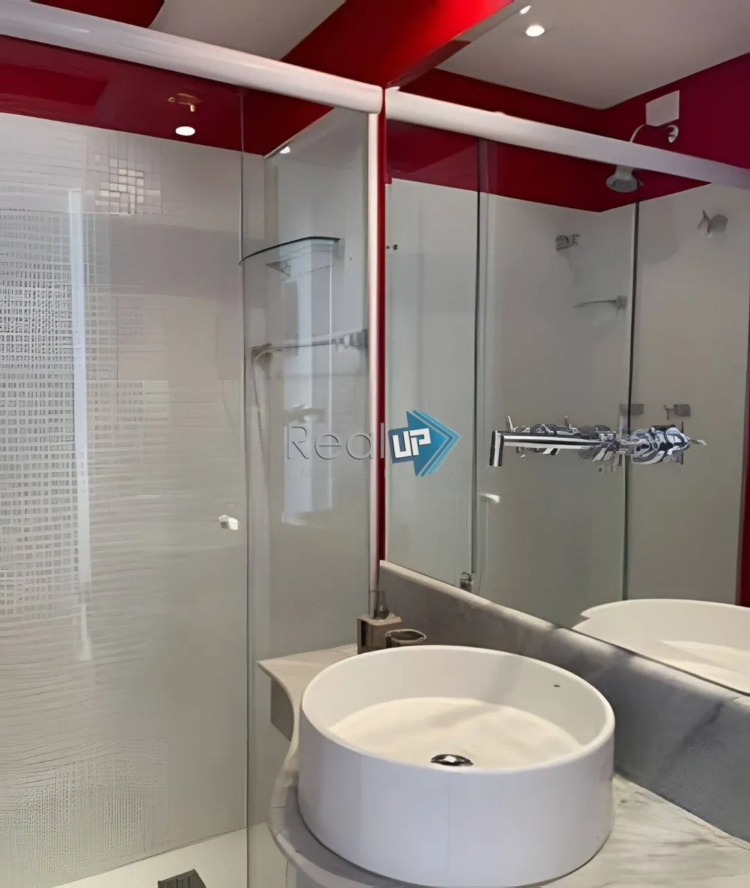 2-bedroom apartment with a washing machine in Rio de Janeiro — photo 17
