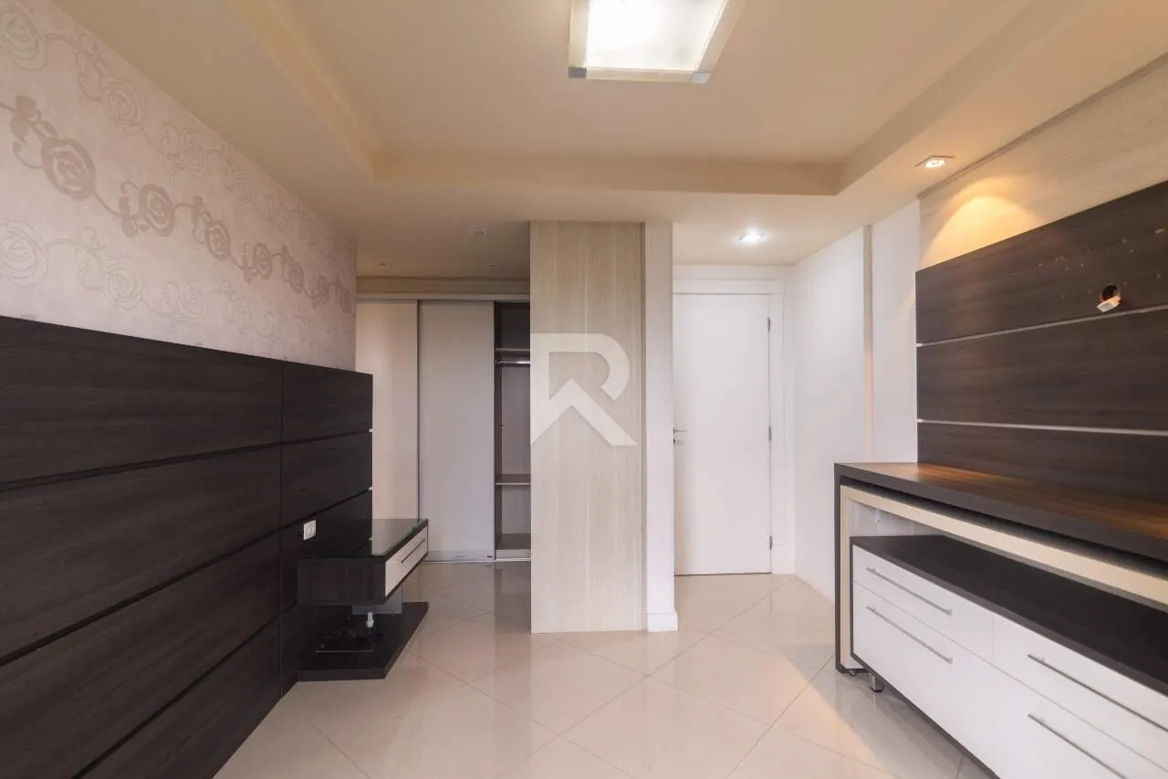 Apartment, 180 m², with floor-to-ceiling windows — photo 16